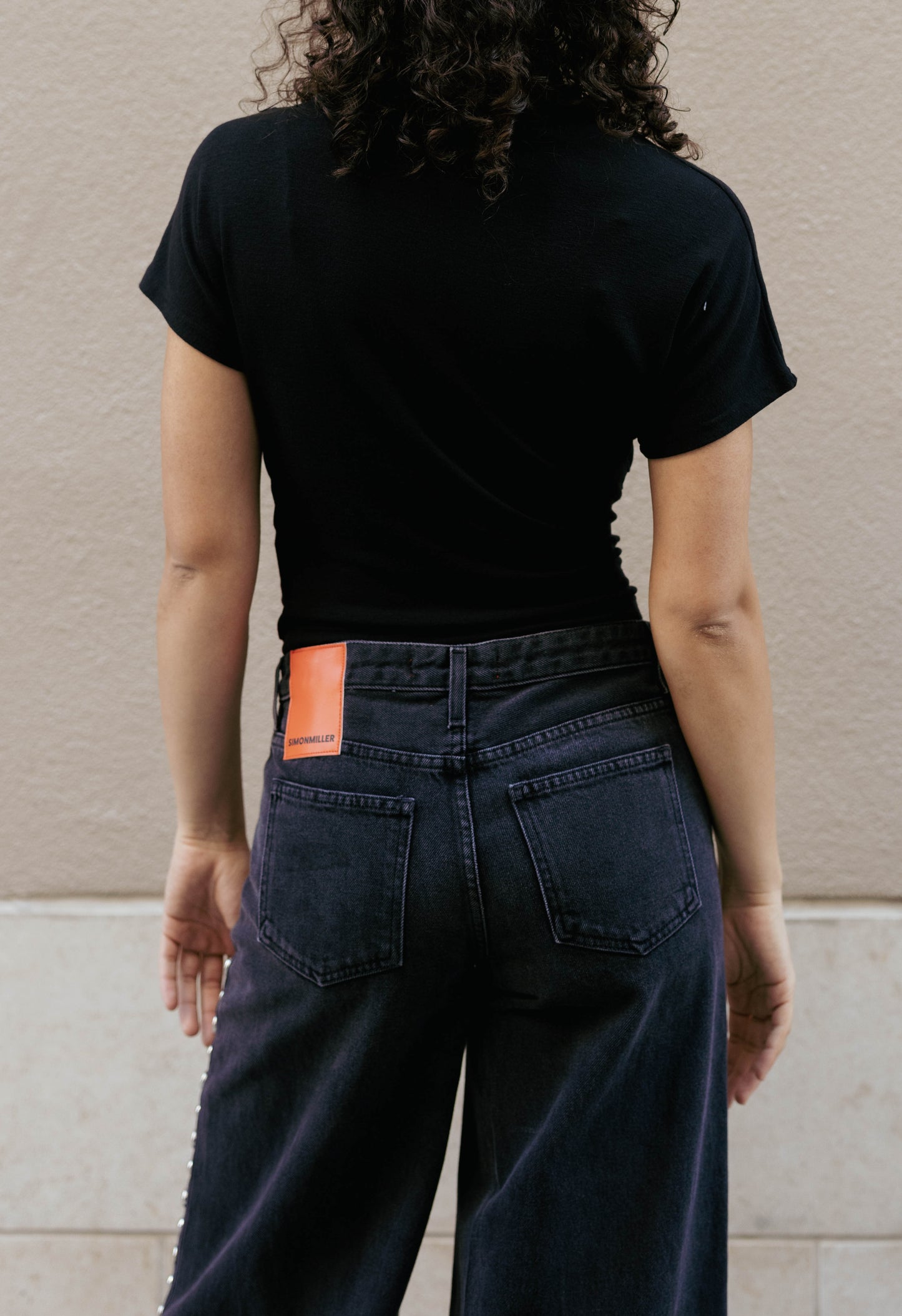 Aspen Cowl Basic Shirt in Black