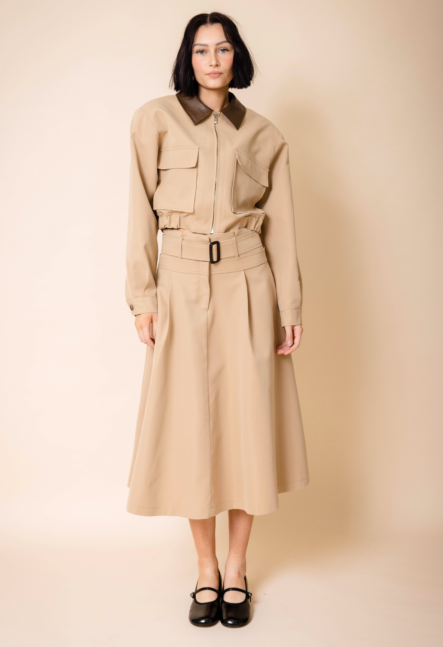 Belladonna Cropped Jacket in Sand