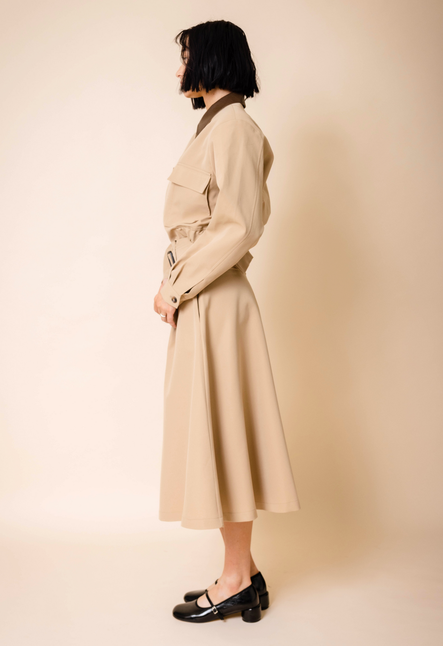 Belladonna Cropped Jacket in Sand