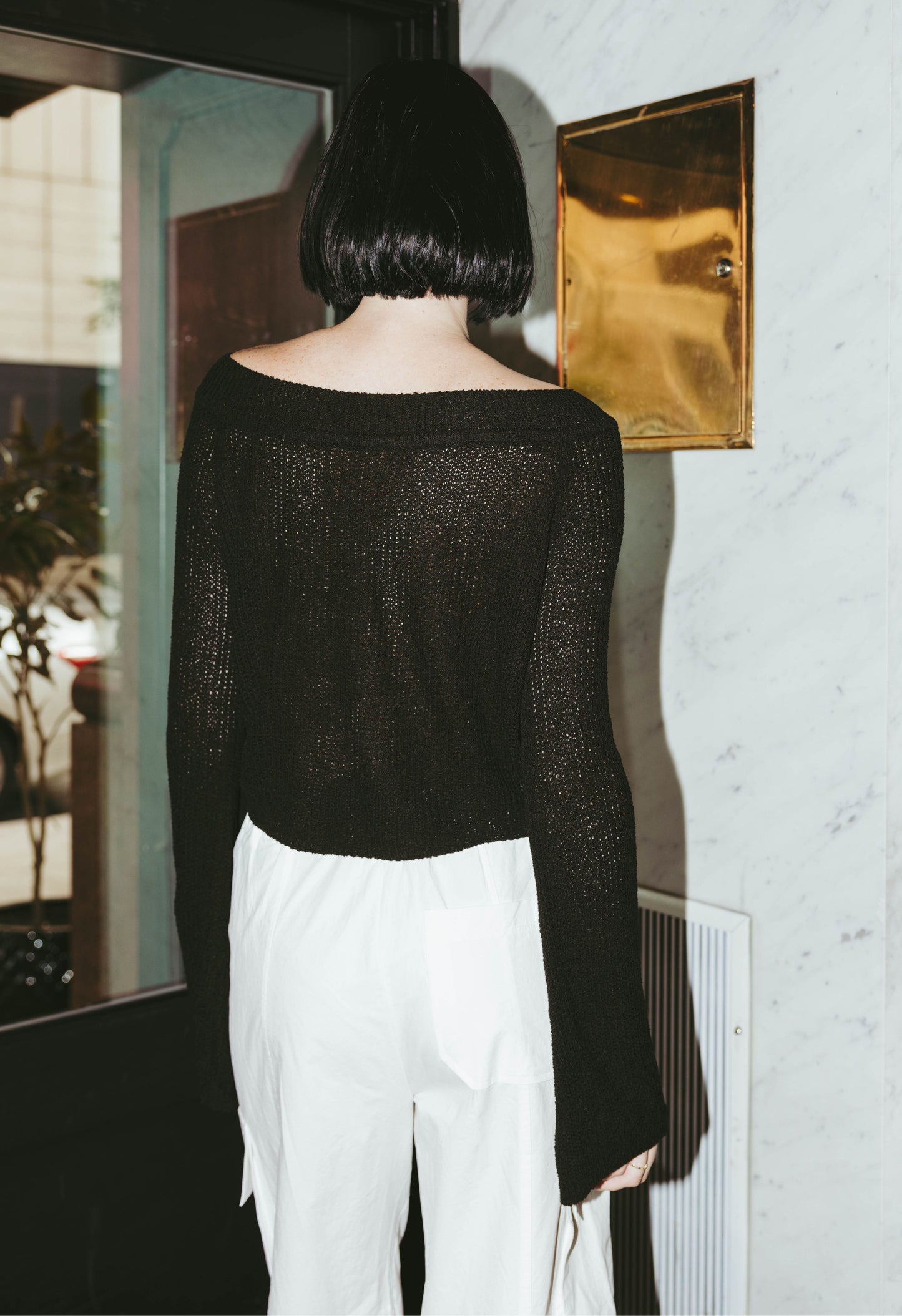 Iris Cropped Sweater in Black