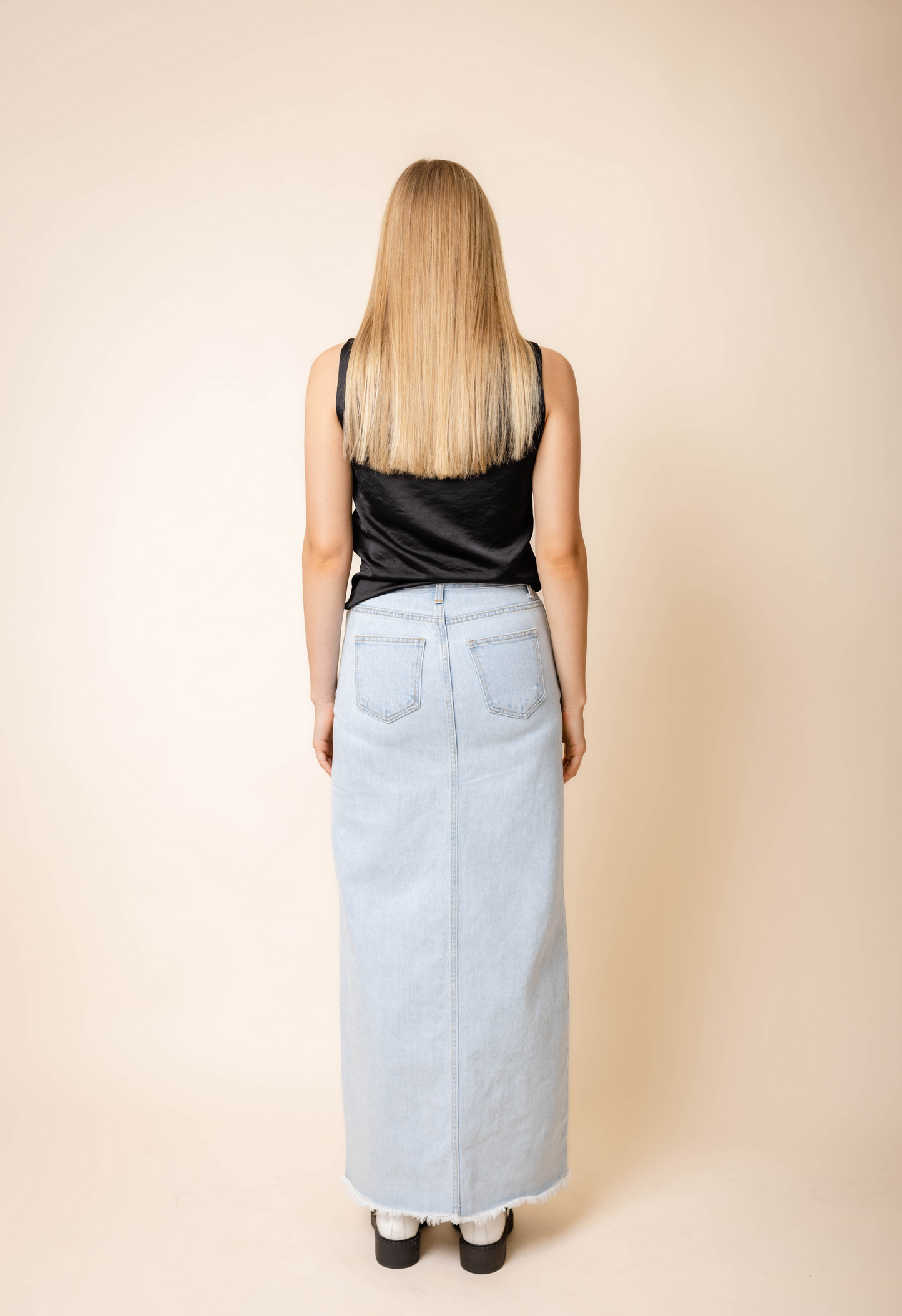 Silky Box Tank Top in Black