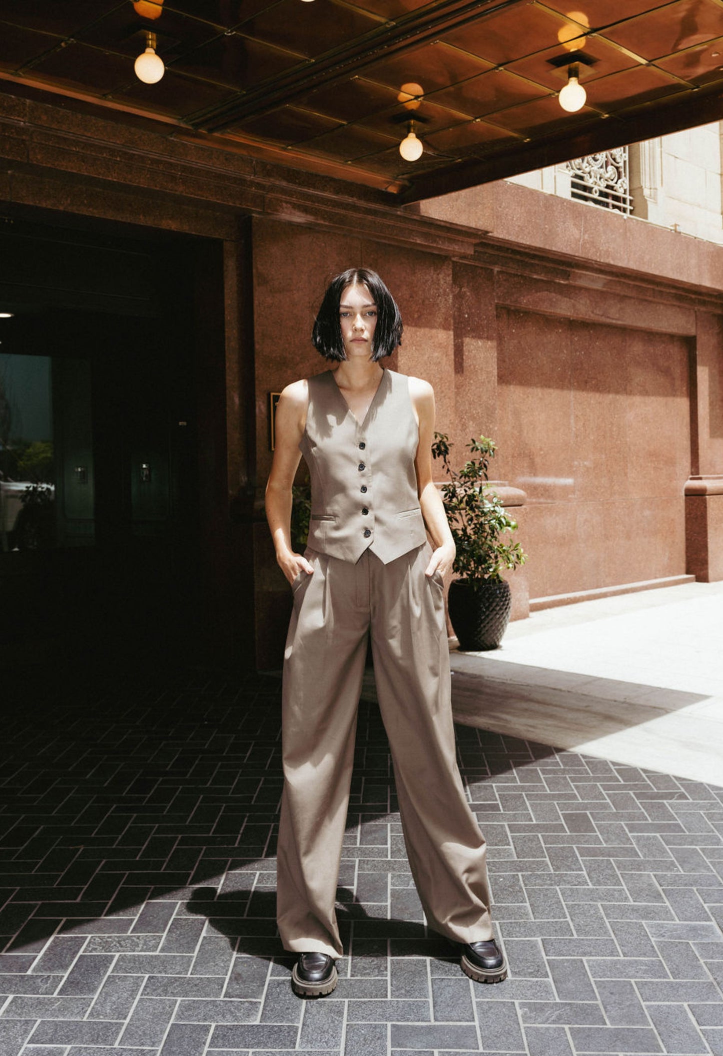 Lumin Vest In Taupe