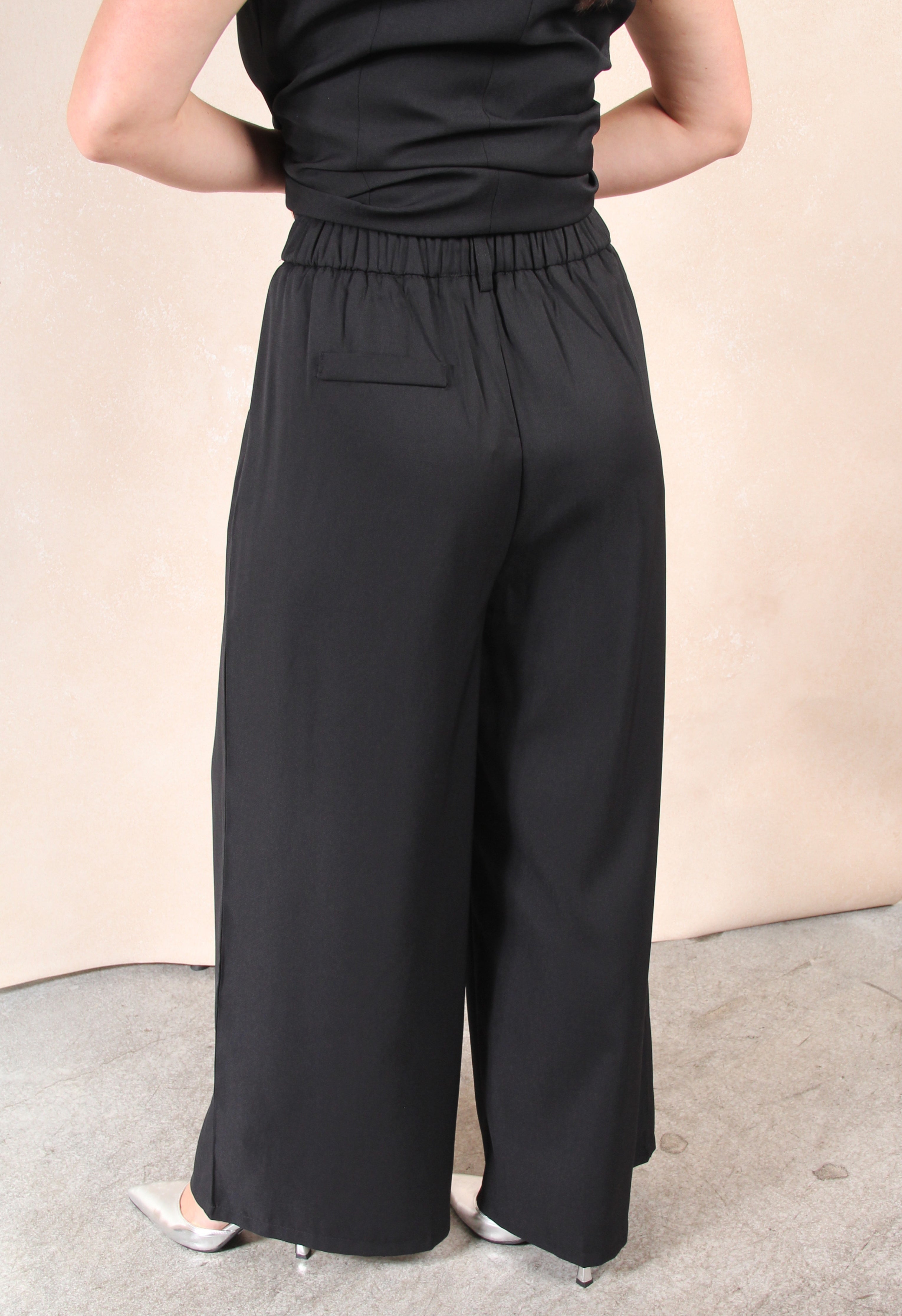Tシャツ・カットソー ^LEATHERY^ Inside the Closet Knit BLACK LRKN3401BK 121544_d3.jpg