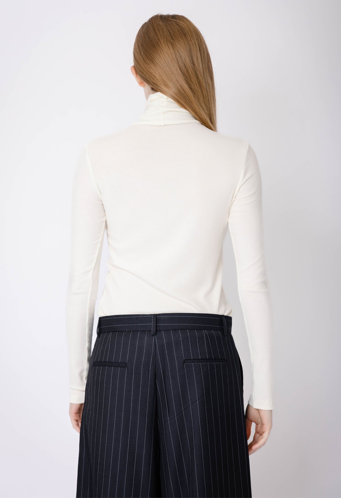 Ribbed Turtleneck in Off-White